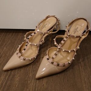 Moving Sale Valentino Garavani Rockstud Patent Pump